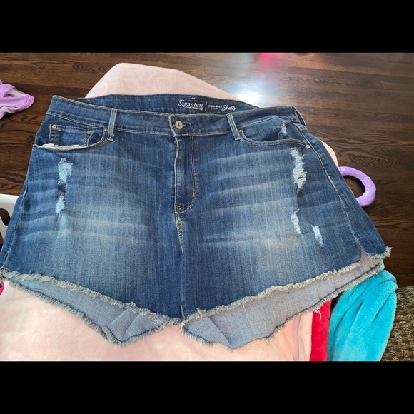 levi signature womens shorts